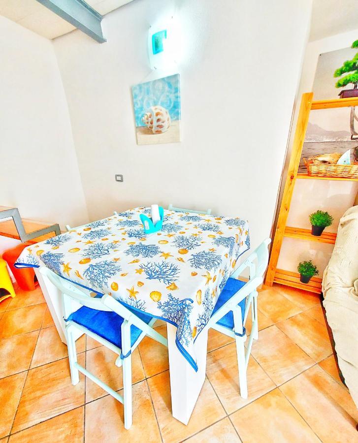 Monolocale Azzurro Procida Leilighet Eksteriør bilde
